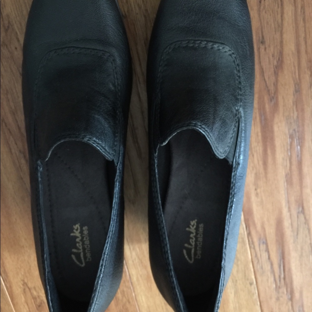 Clarks NWOT Black Wedge 9.5M